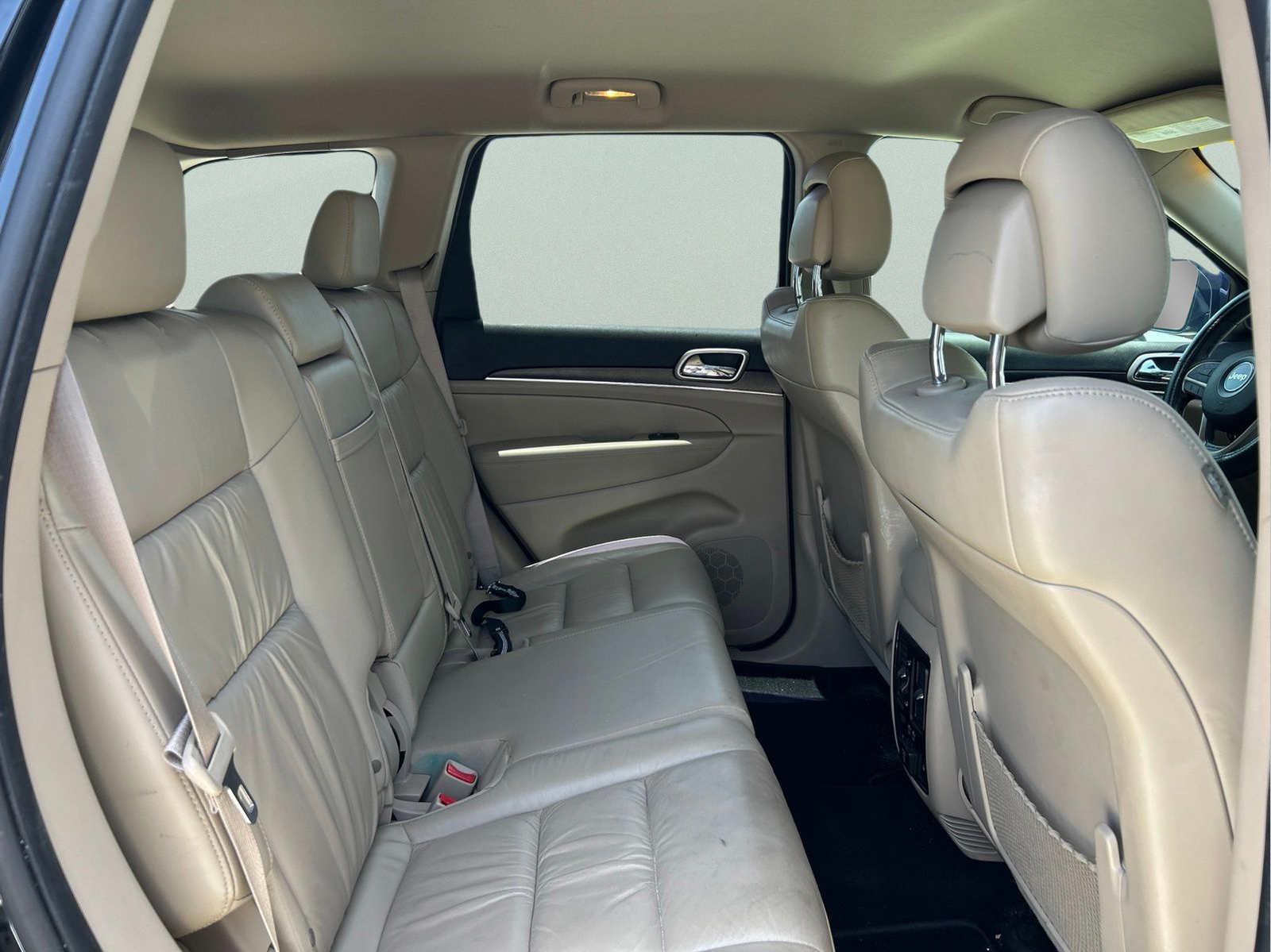 Used 2015 Black Jeep Limited image 11