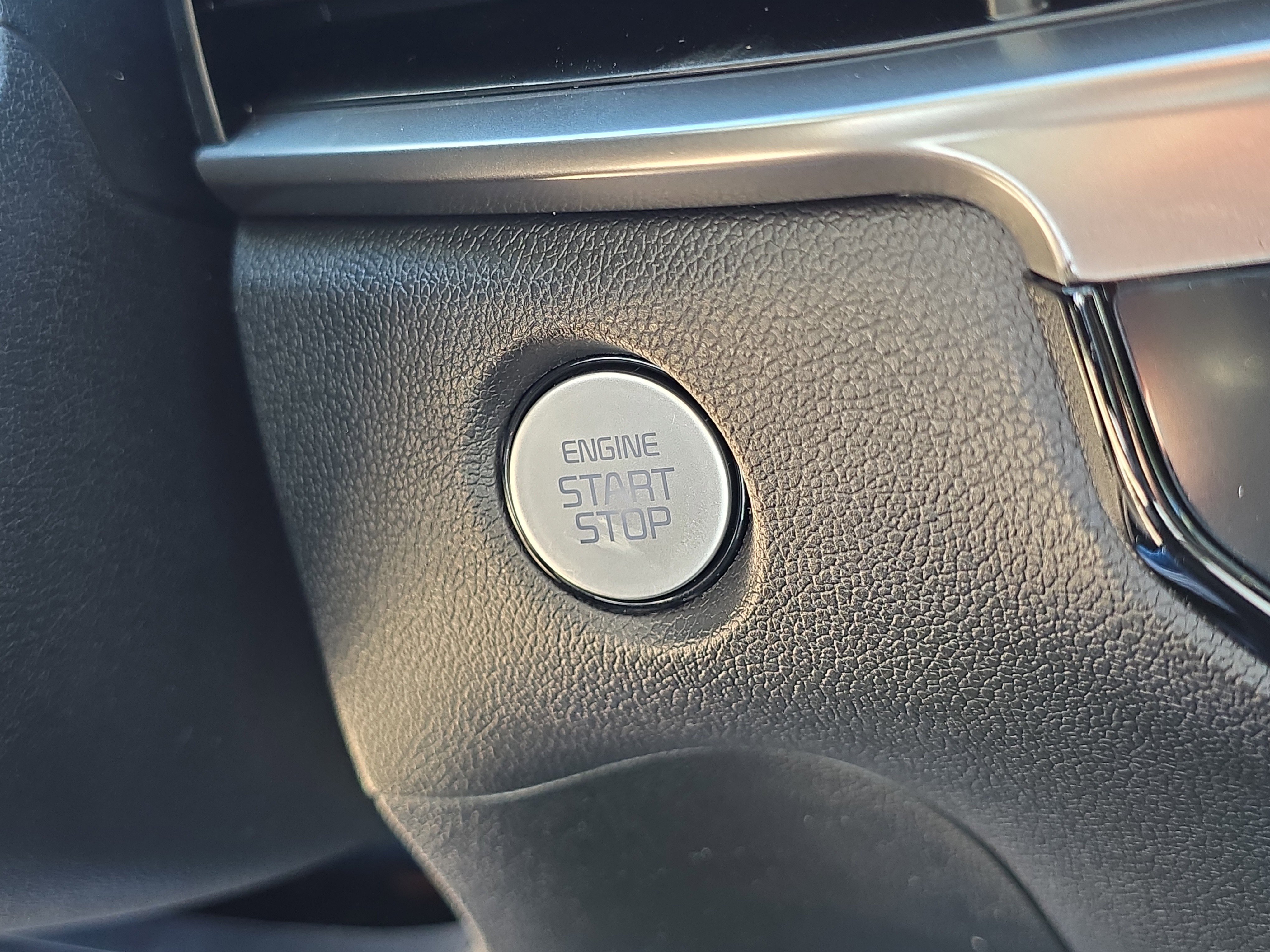 New 2026 Wolf Gray Kia S image 31