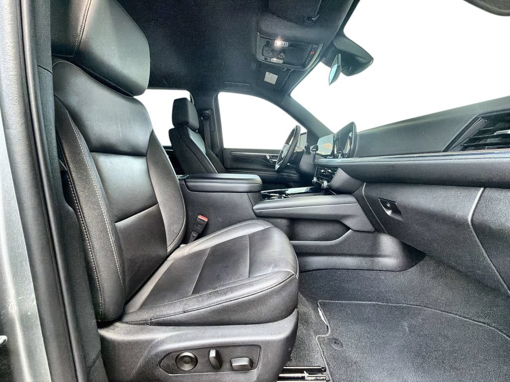 2025 Chevrolet Tahoe Z71 - Photo 29