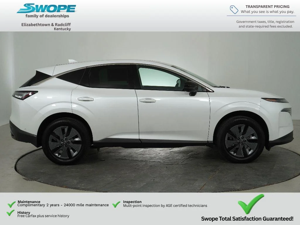 Used 2025 Everest White Pearl Tricoat Nissan SL image 3