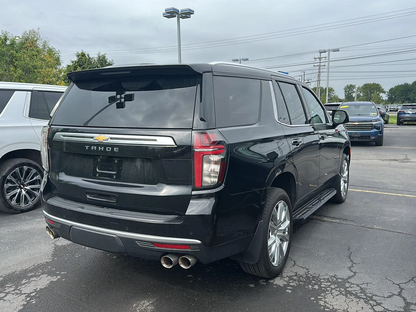 Used 2024 Black Chevrolet High Country image 2