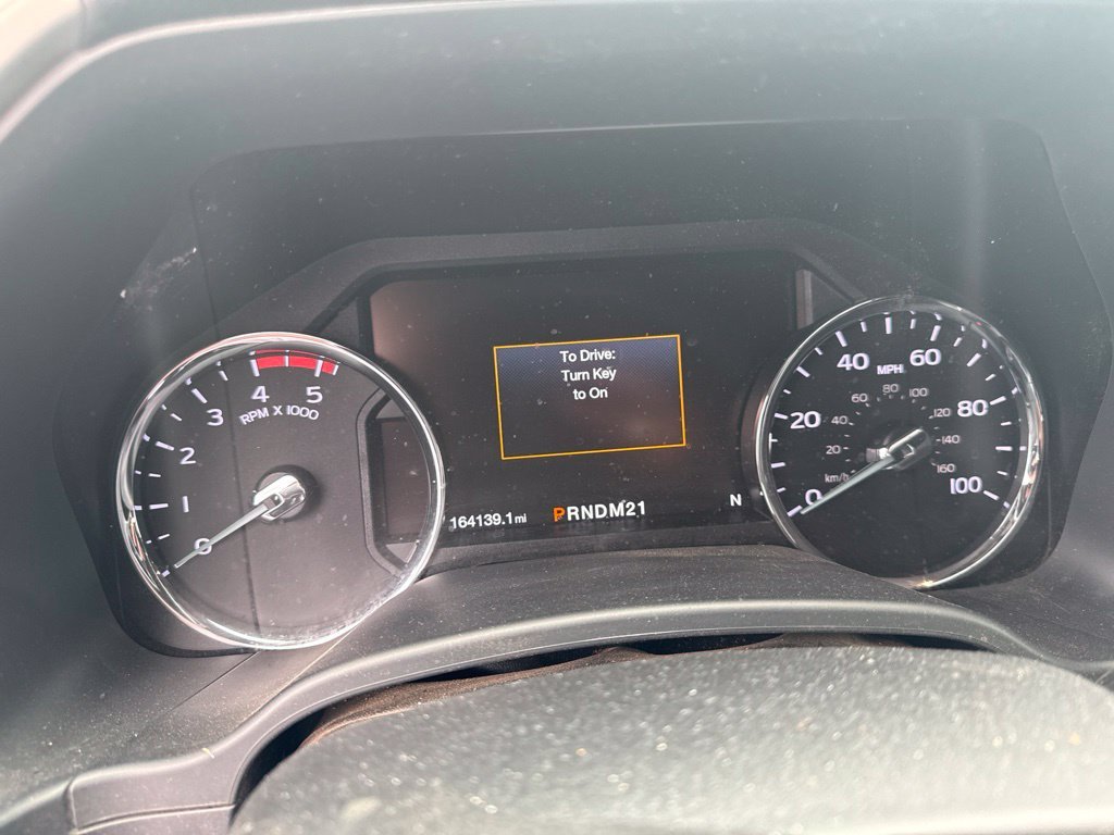 Used 2019 White Ford Lariat image 10