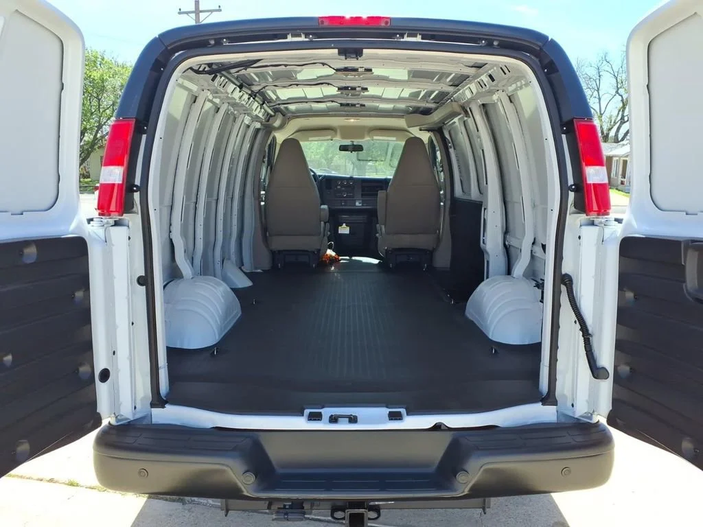 2026 GMC Savana Cargo Work Van - Photo 11