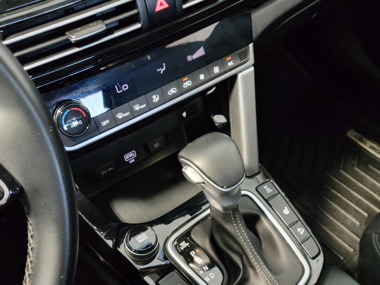 Used 2022 Gray Kia EX image 21