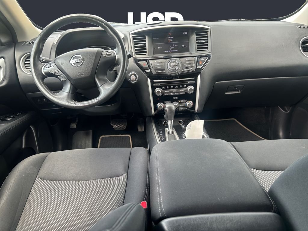 Used 2017 Pearl White Nissan SV image 10