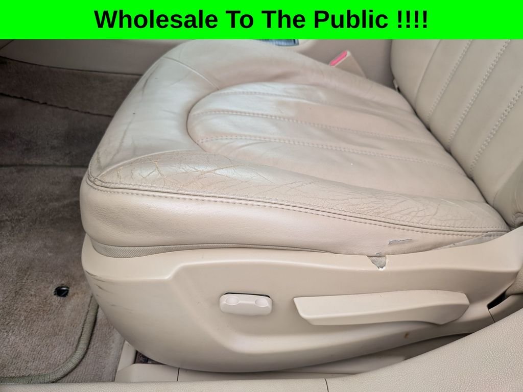 Used 2008 Gold Buick CXL image 13