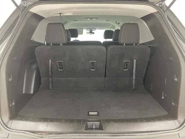 2021 Chevrolet Traverse LS - Photo 13