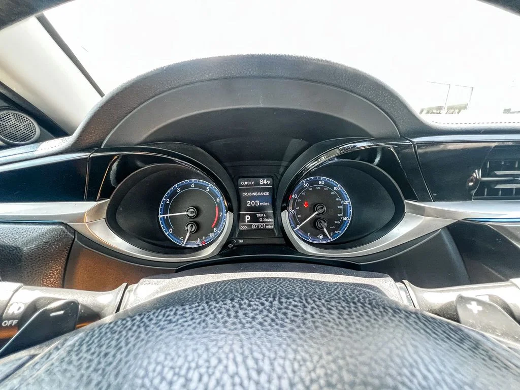 Used 2016 Red Toyota S Plus image 21