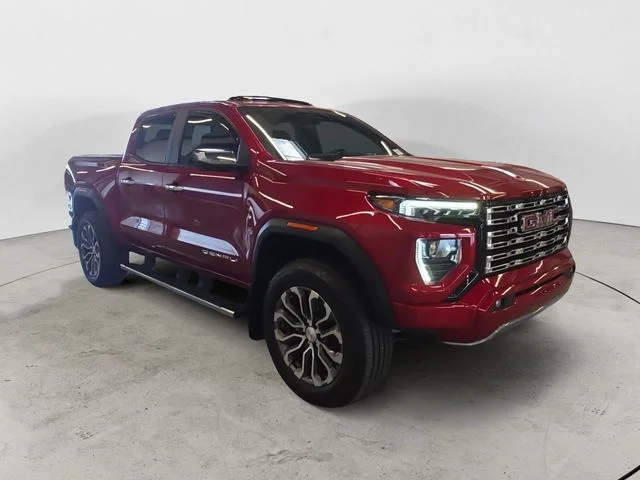 Used 2023 Volcanic Red GMC Denali image 3
