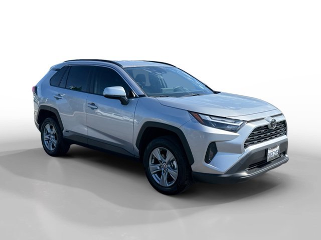 Used 2025 Silver Sky Metallic Toyota LE image 7