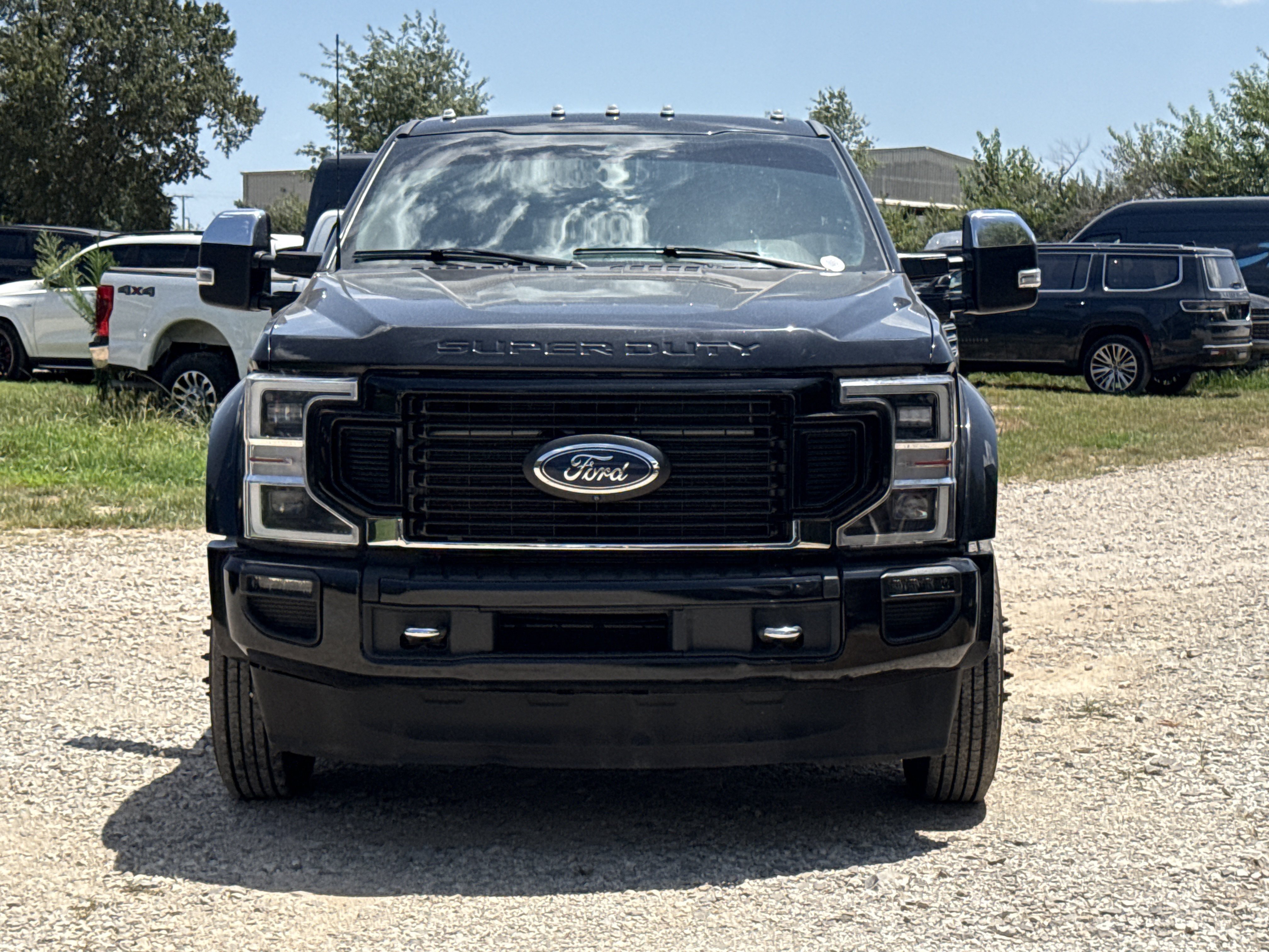 Used 2022 Agate Black Metallic Ford Platinum 4WD image 2