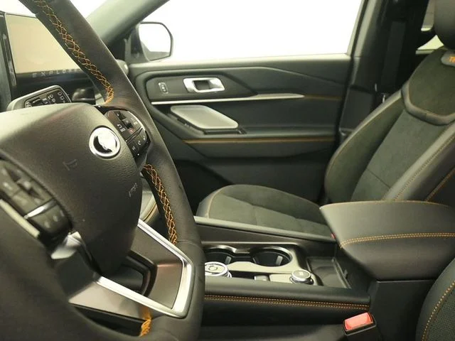New 2026 White Ford Tremor image 18