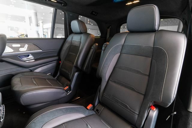 New 2026 MANUFAKTUR Alpine Grey Mercedes-Benz GLS 63 AMG® image 34