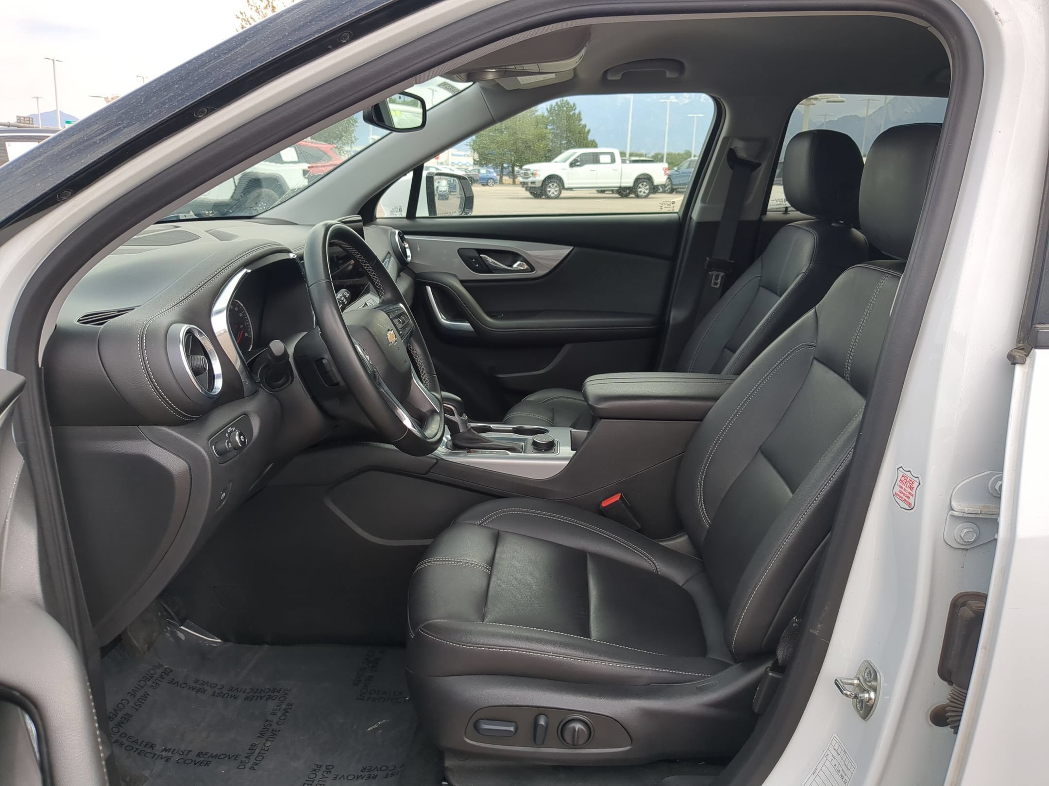 Used 2024 Summit White Chevrolet LT image 15