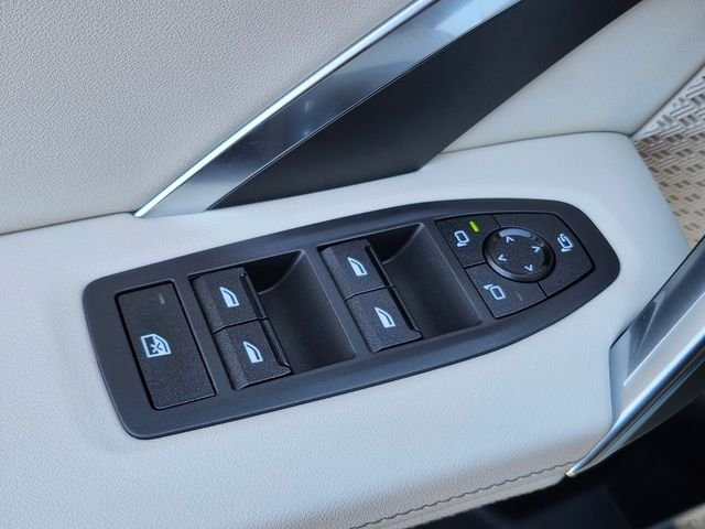 New 2026 Green BMW xDrive28i image 17