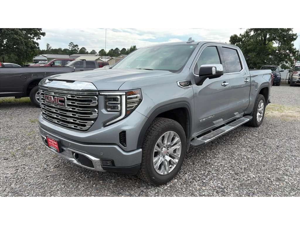 2026 GMC Sierra 4WD Crew Cab Short Box Denali's photo