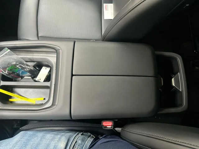 New 2027 Ivory Silver Kia S image 24