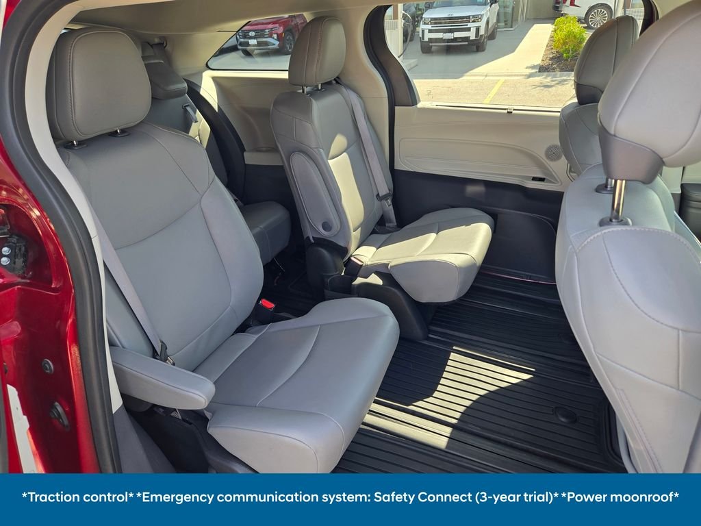 2023 Toyota Sienna XLE - Photo 15