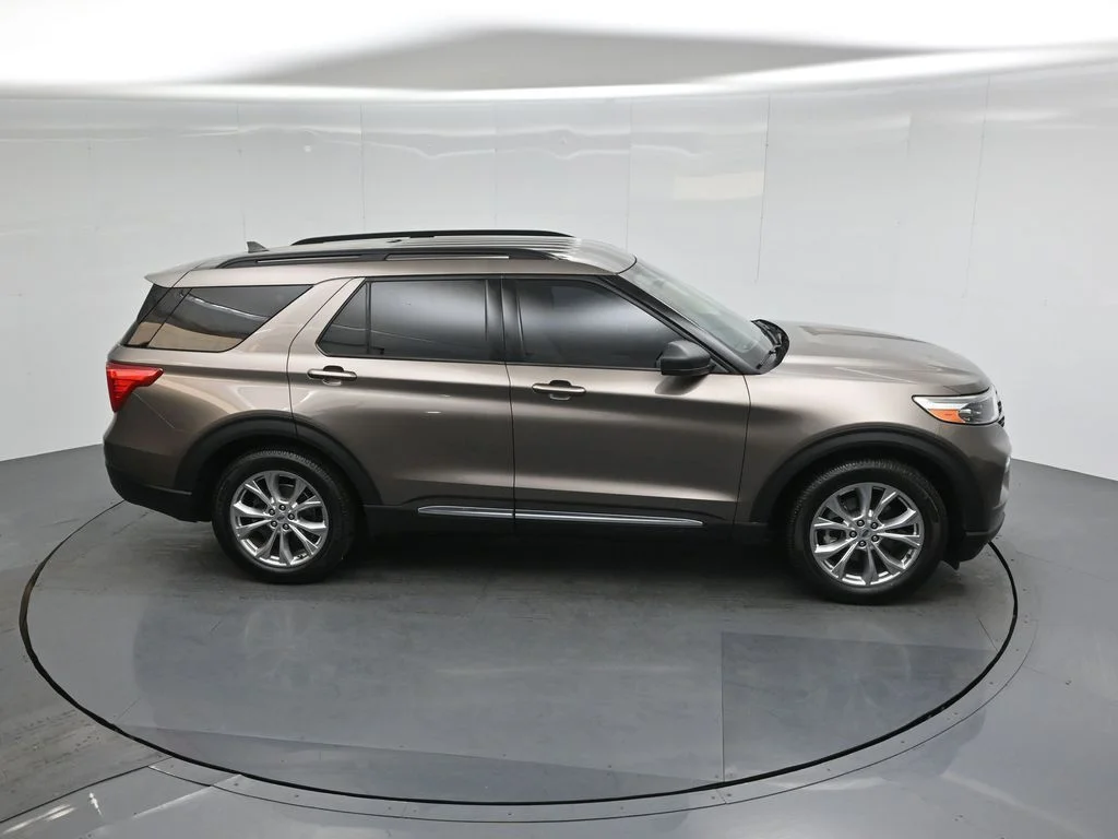 Used 2021 Gray Ford XLT image 38