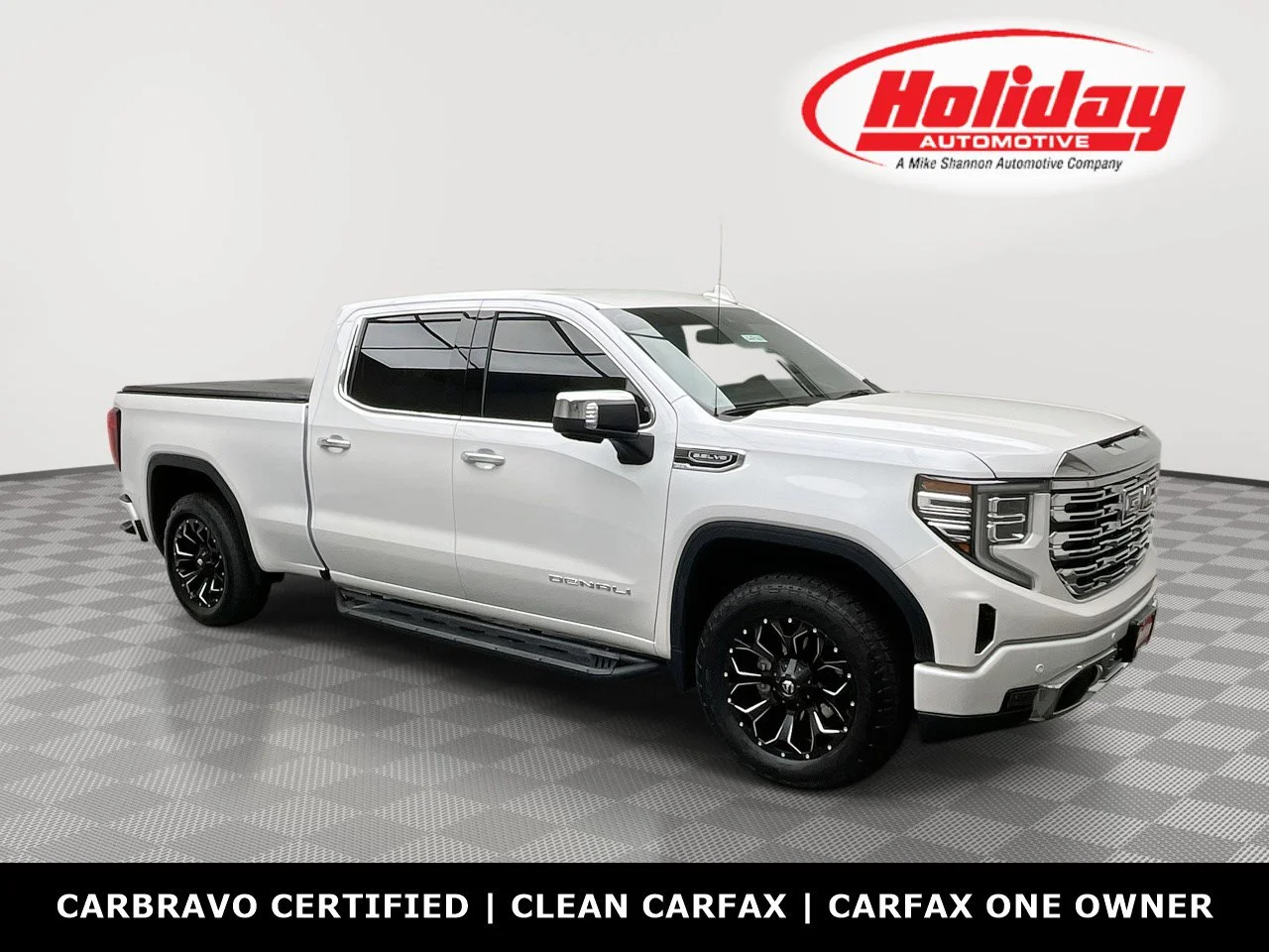 2024 GMC Sierra 4WD Crew Cab Short Box Denali's photo