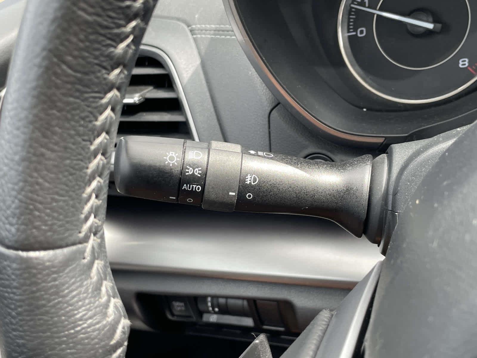 Used 2019  Subaru Limited image 38