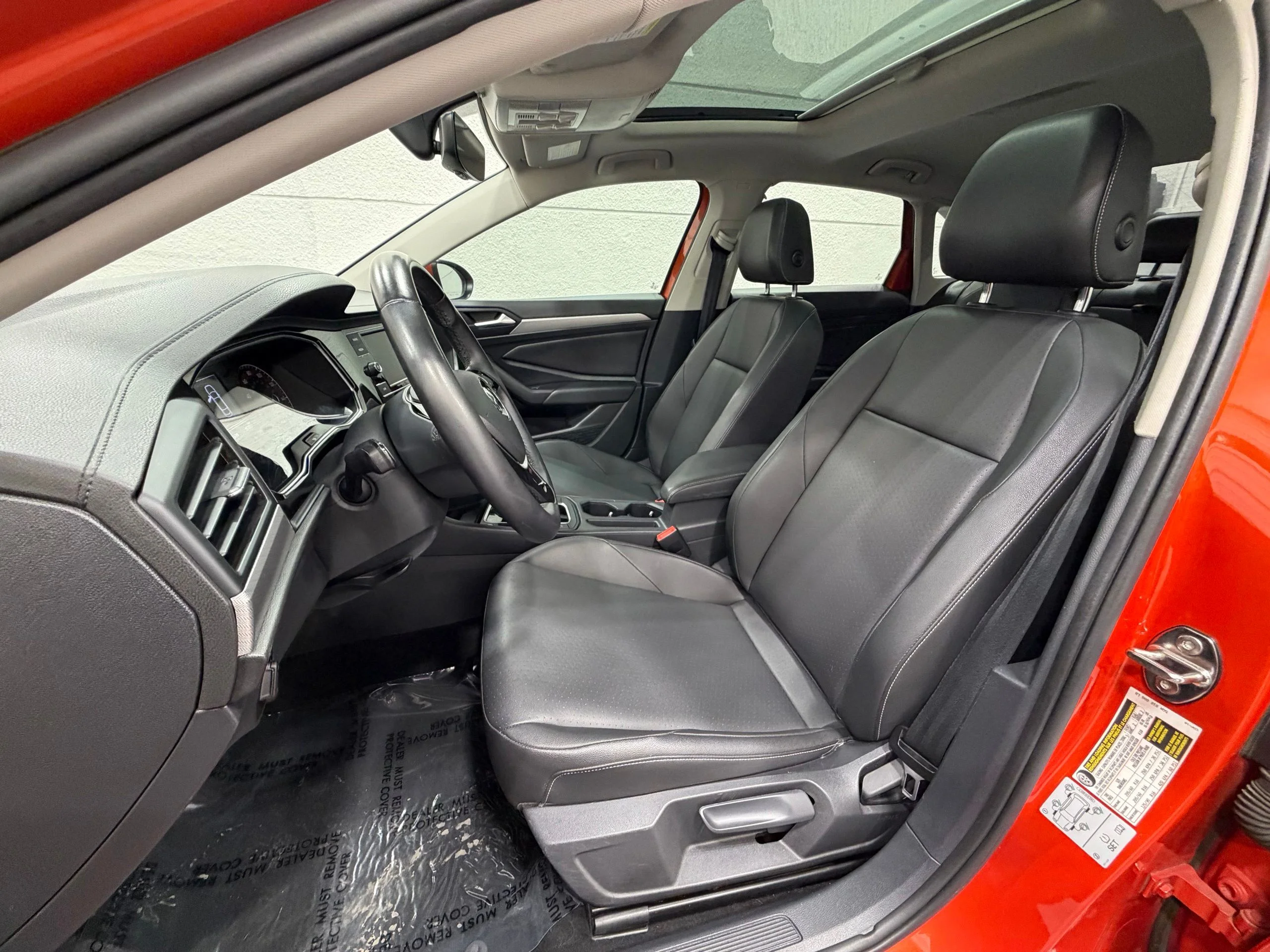 Used 2019 Orange Volkswagen 1.4T SE image 21