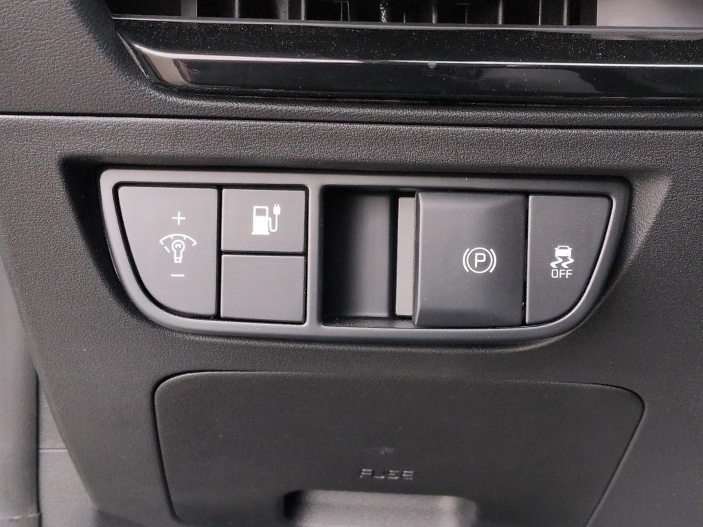 New 2026 Wolf Gray Kia LIGHT image 18