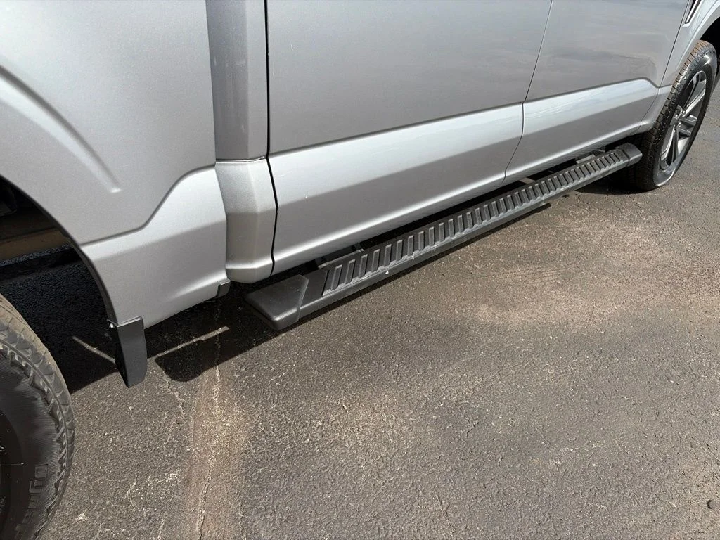 Used 2021 Silver Ford XLT image 10
