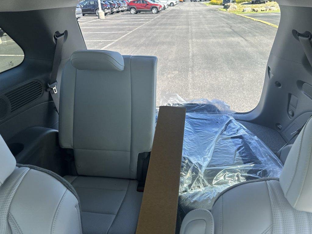 New 2026 Red Hyundai SEL Premium AWD image 31