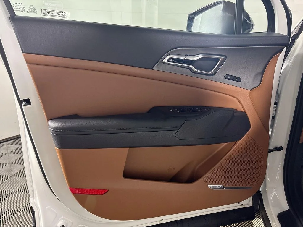 New 2026 Snow White Pearl Kia X-Line Prestige image 10