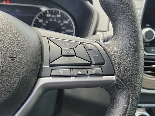 2025 Nissan Altima SV - Photo 22