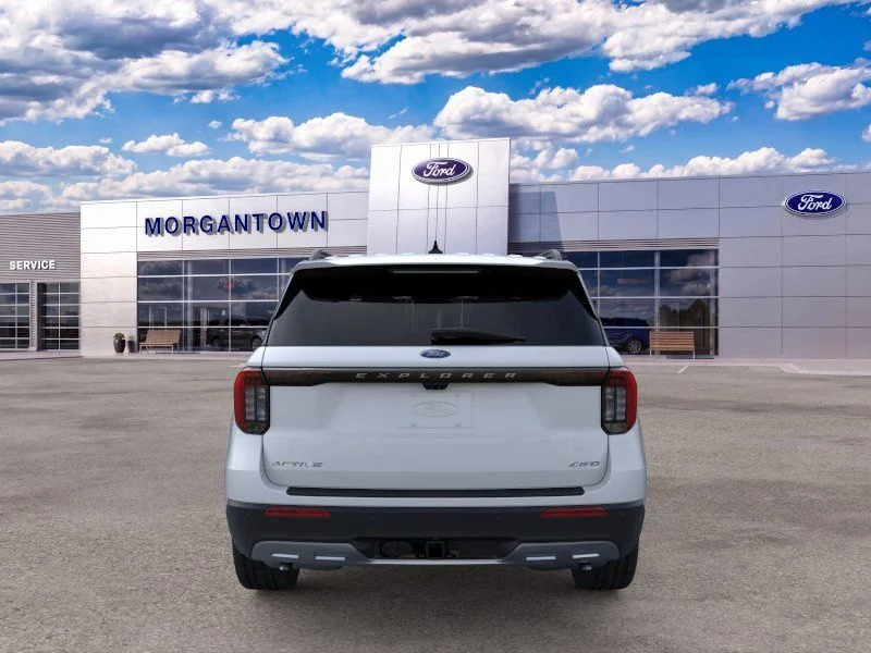 New 2026 Space White Metallic Ford Active image 5