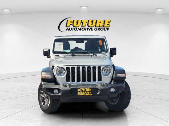 Used 2024 Silver Jeep Sport S image 2