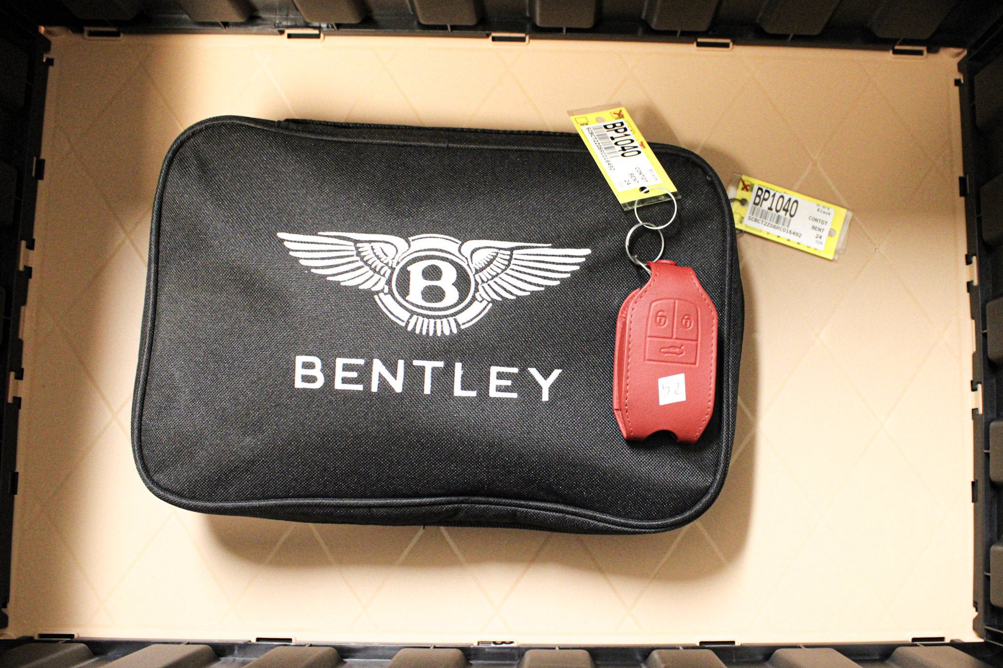 Used 2024 Black Bentley  image 45
