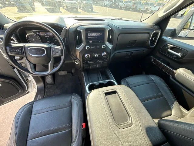 Used 2022 White GMC Denali image 9