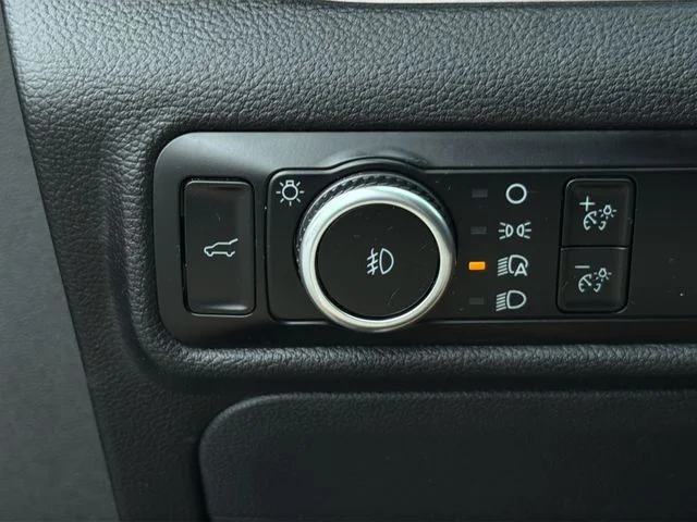 Used 2023 Blue Ford XLT image 33