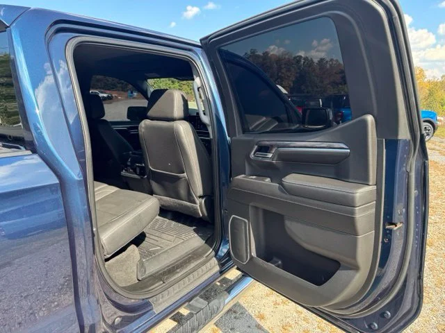 Used 2022 Blue Chevrolet LTZ image 15