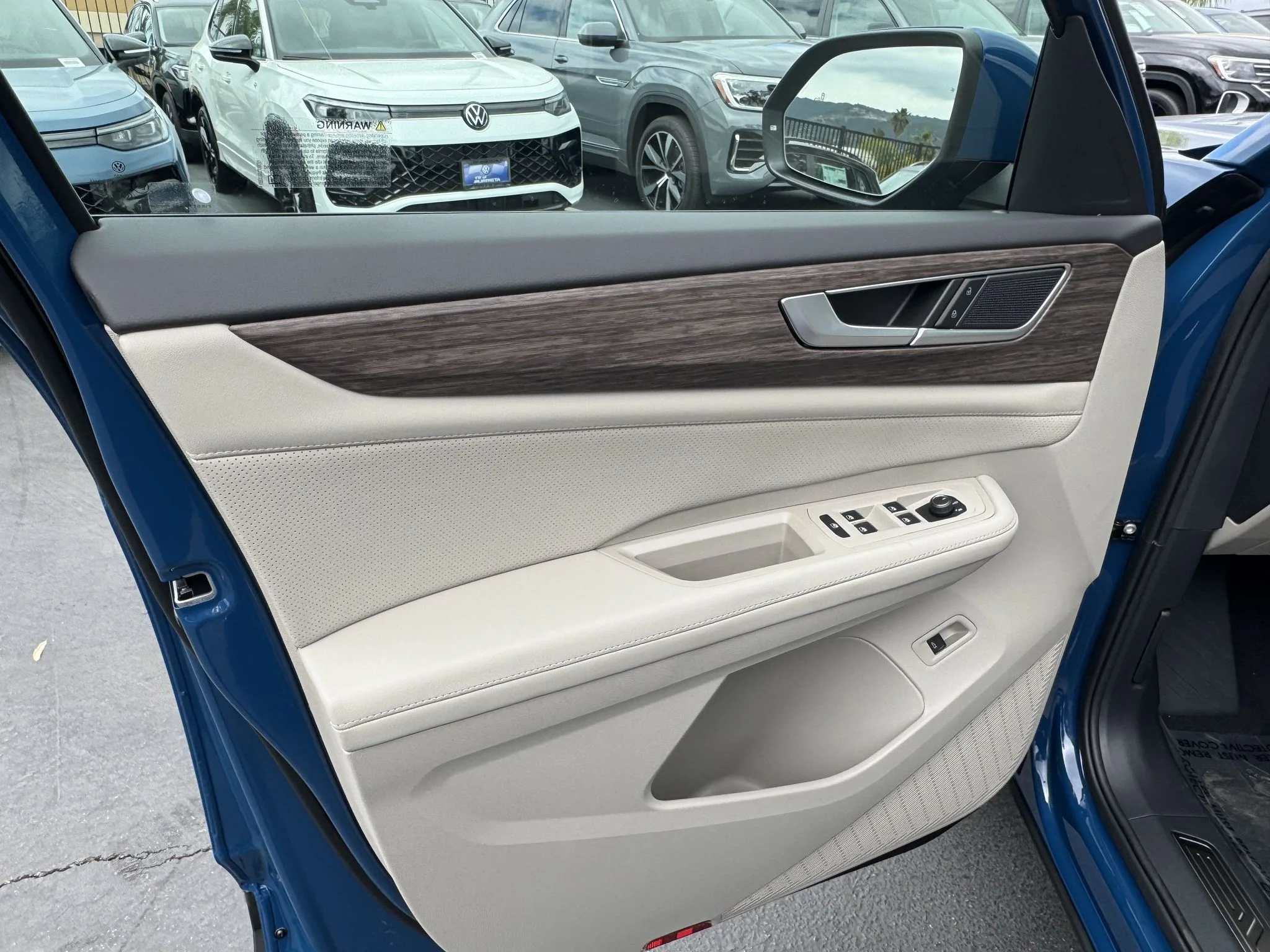 New 2026 Mountain Lake Blue Metallic Volkswagen 2.0T SEL image 13