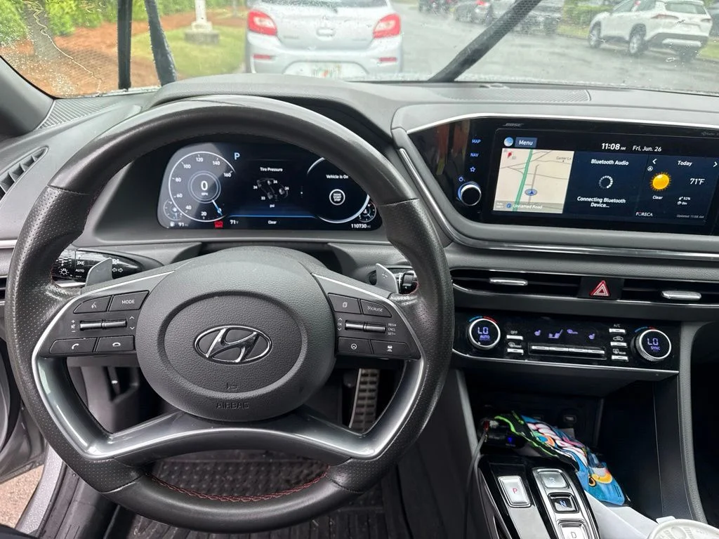 Used 2021 Silver Hyundai SEL Plus image 17