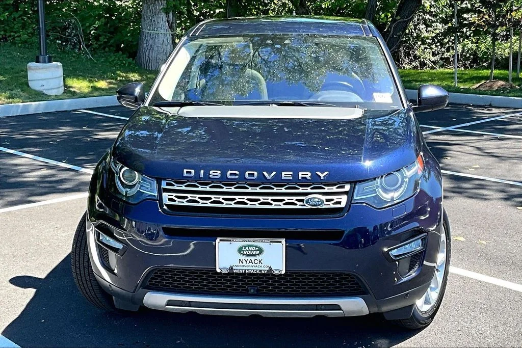 Used 2019 Loire Blue Metallic Land Rover HSE image 3