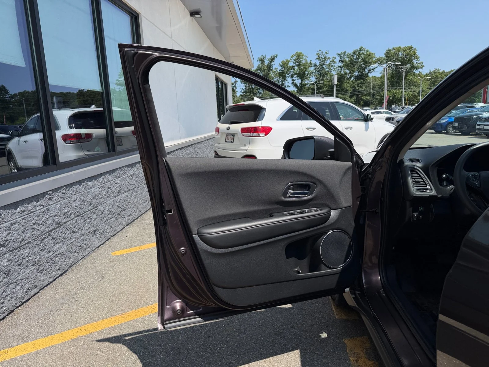 Certified Used 2022 Midnight Amethyst Honda EX image 28