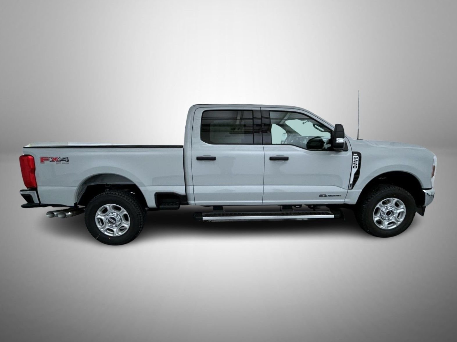 New 2026 Avalanche Ford XLT image 4