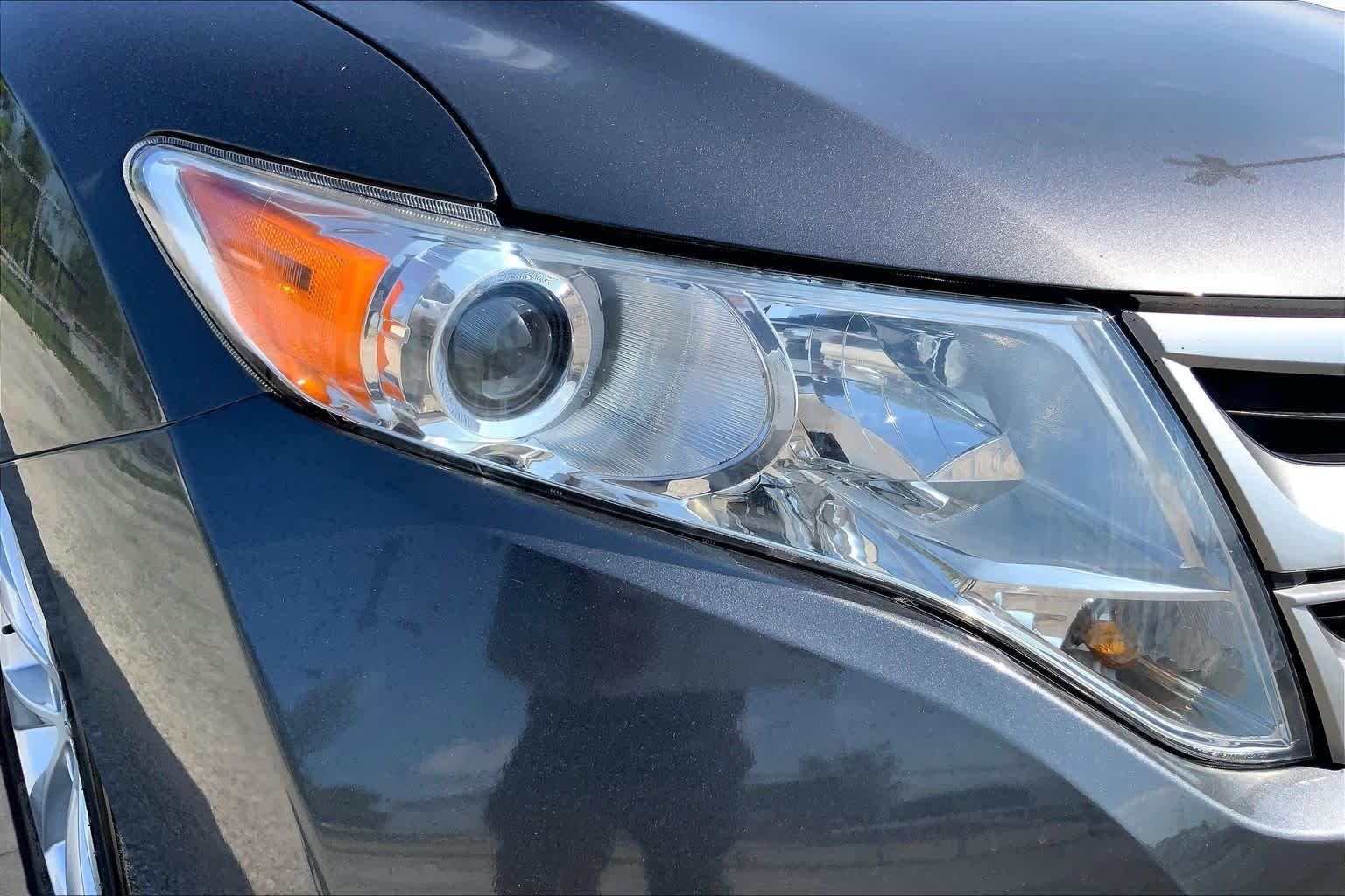 Used 2013 Magnetic Gray Metallic Toyota LE image 27