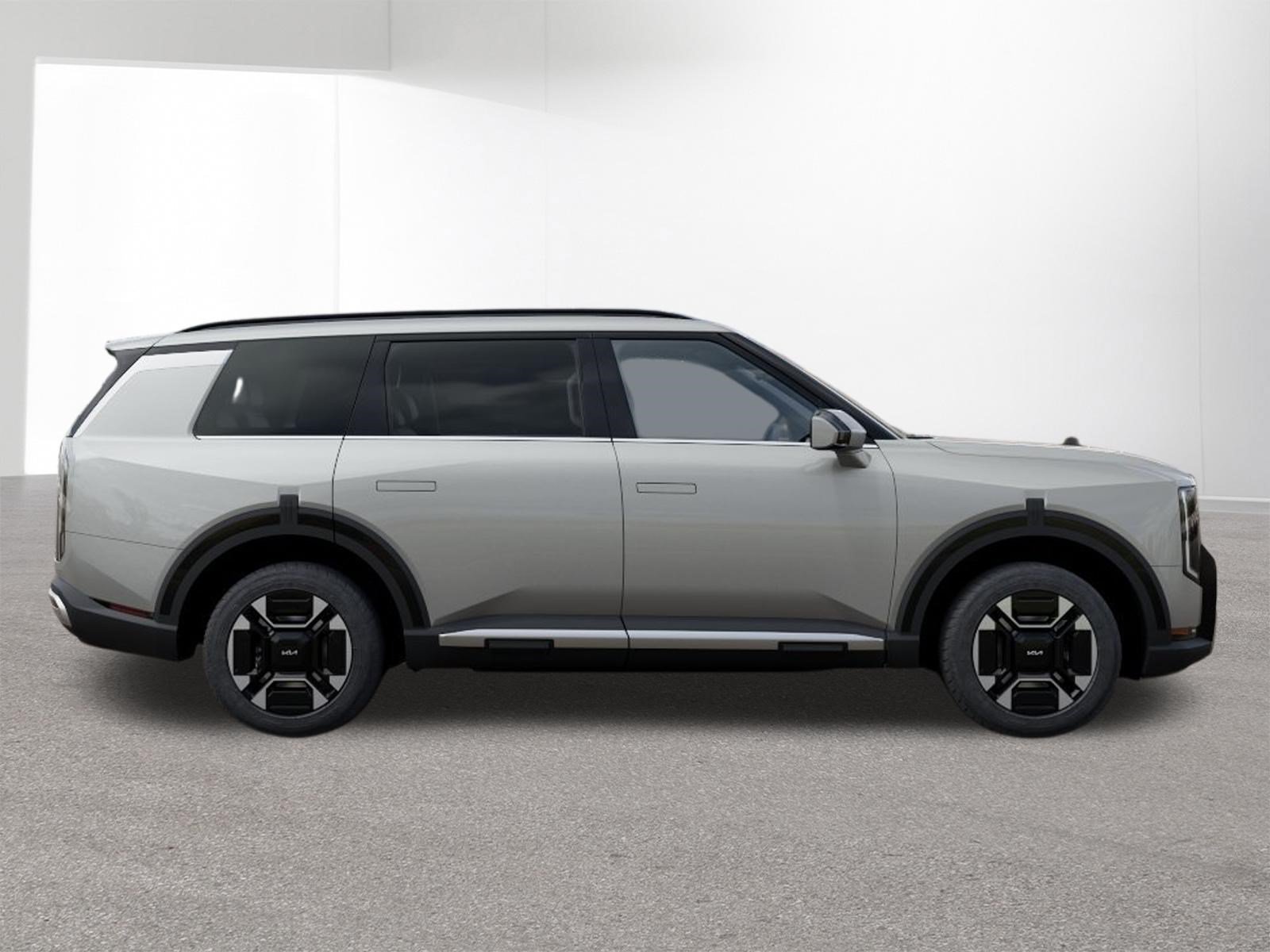 New 2027 Ivory Silver Kia EX image 7