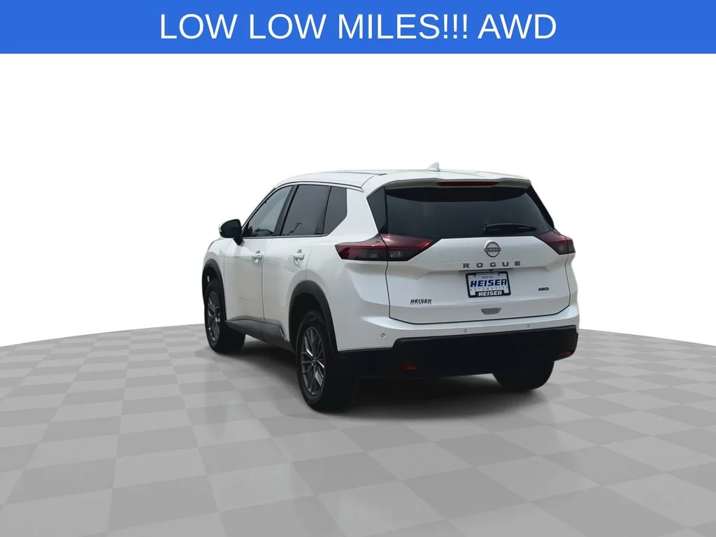 Used 2026 White Nissan SV image 7