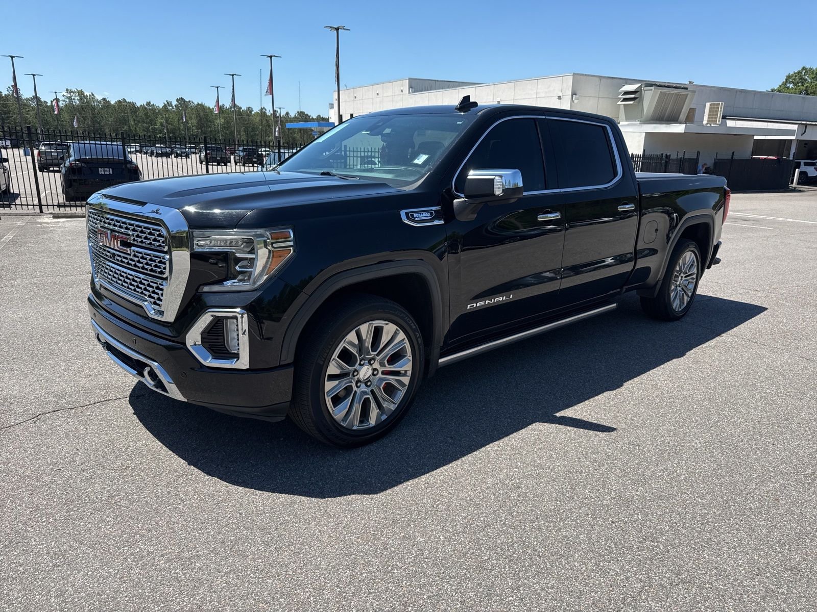 2020 GMC Sierra 4WD Crew Cab Short Box Denali's photo