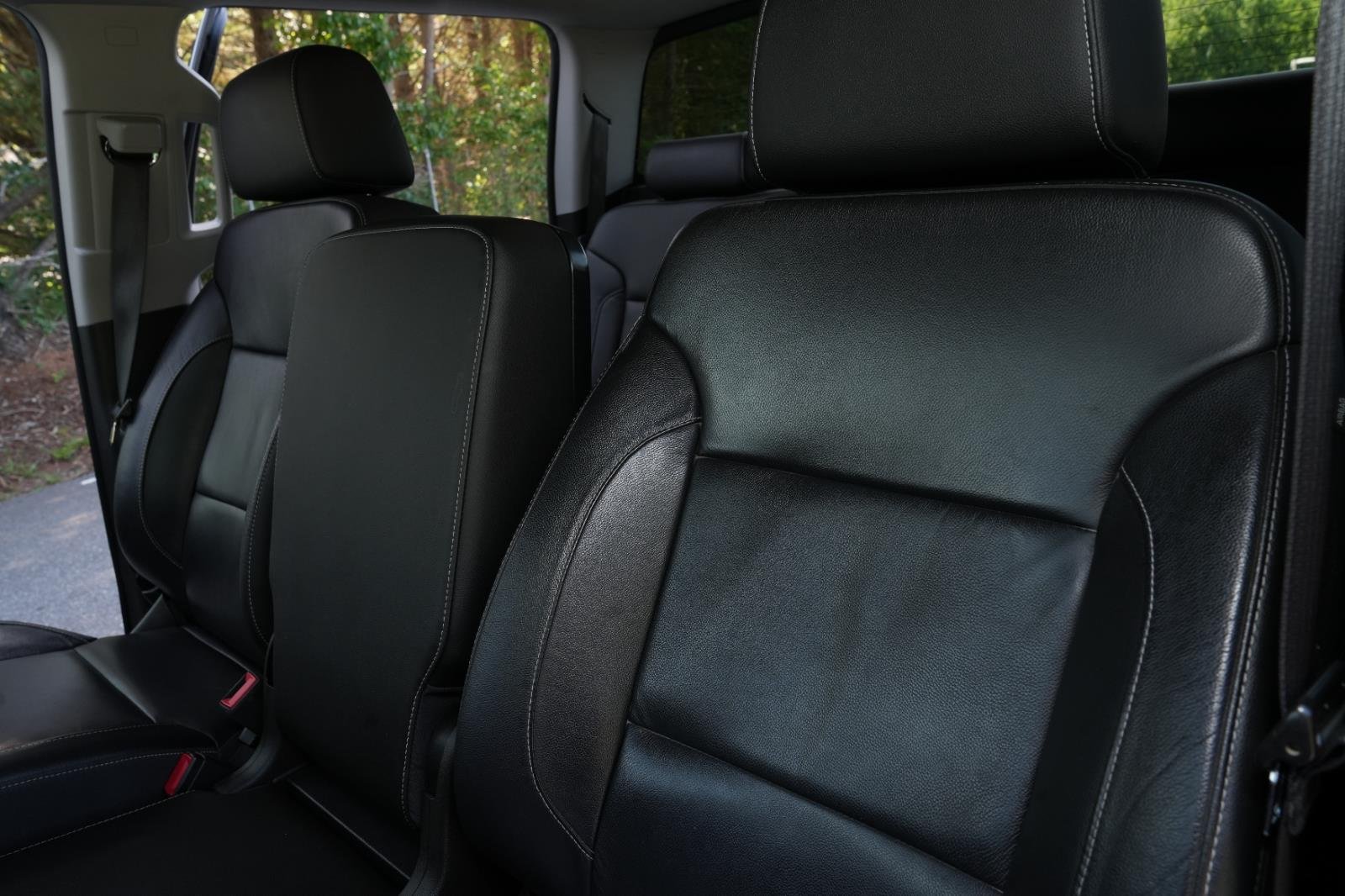 Used 2018 WHITE FROST TRICOAT GMC SLT image 20