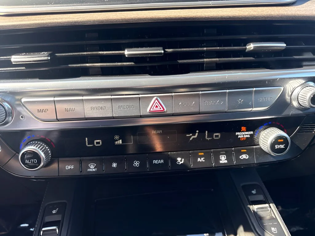 Used 2022 Silver Kia EX image 18