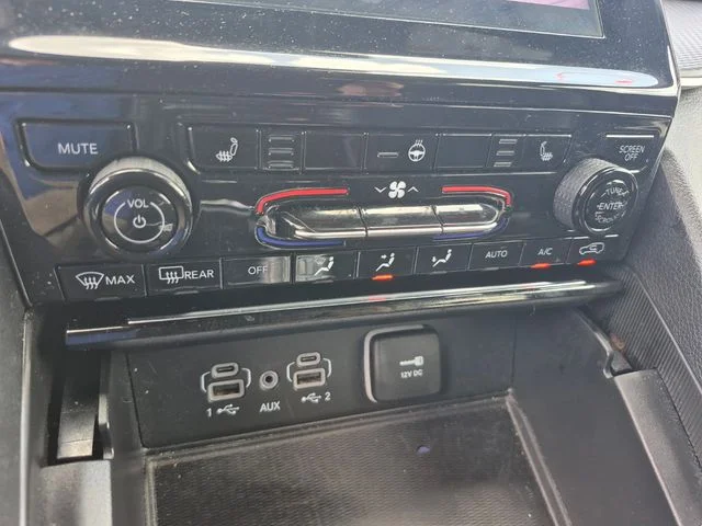 Used 2025 Silver Jeep Altitude image 17