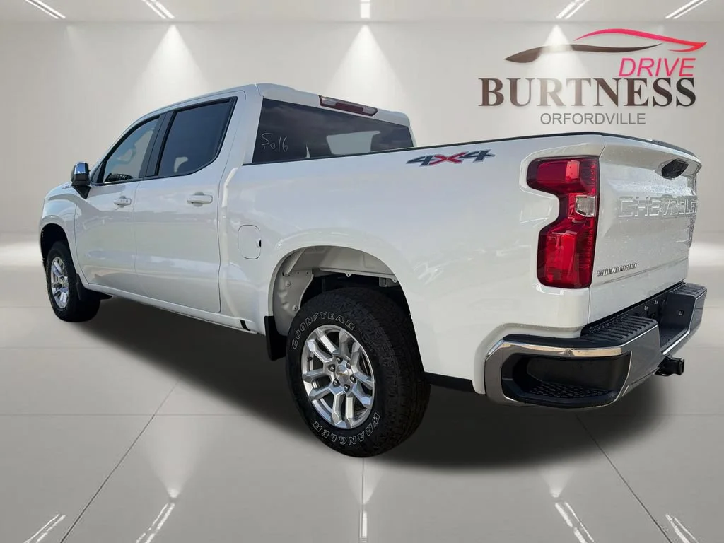 New 2026 Summit White Chevrolet LT image 5